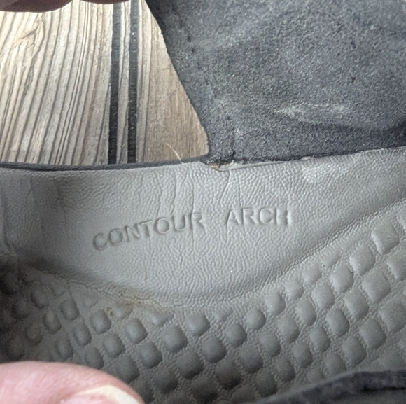 Keen Maupin Size 8.5 Contour Arch Hiking Sandal Black Gray - Picture 12 of 13